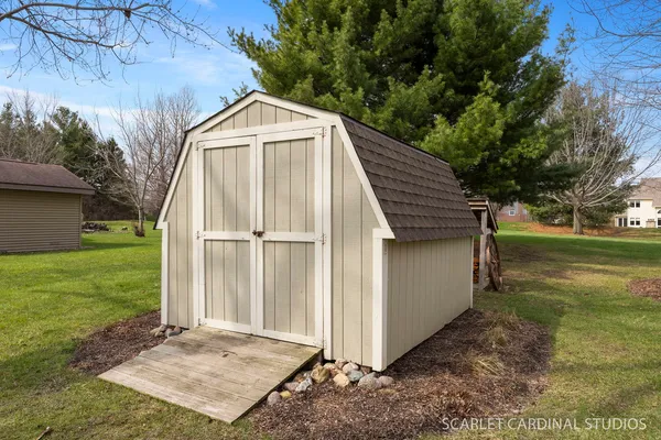 $550,000 | 4N890 Chaffield Drive, St. Charles, IL 60175