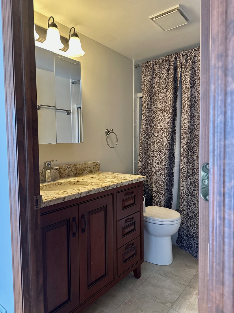 5125 Blodgett Avenue, Unit 418 Downers Grove, IL 60515 - Photo 5 of 8