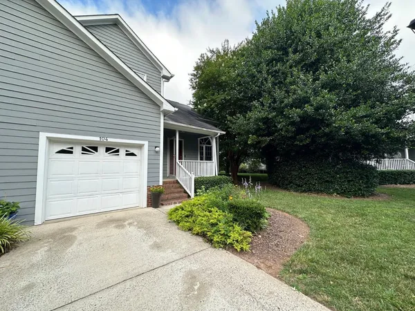 $2,100 | 8251 Hempshire Place, Unit 104, Raleigh, NC 27613