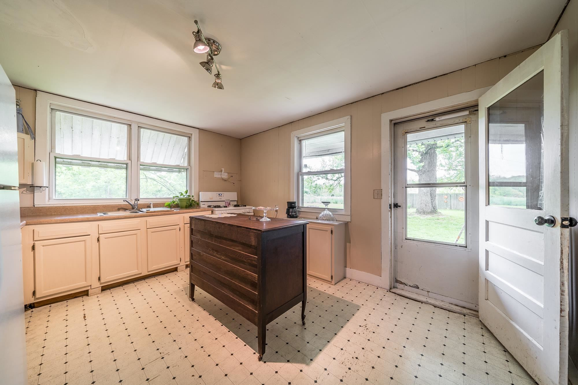 2015 Fords Mill Road Dry Ridge, KY 41035 - Photo 15 of 33