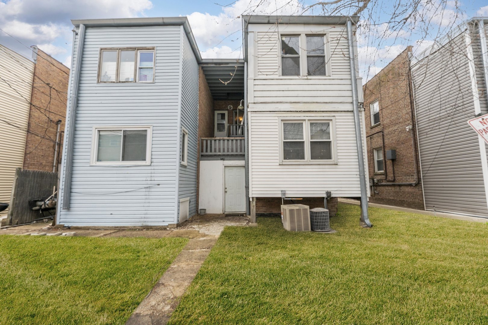 328 Callan Avenue, Unit 2S Evanston, IL 60202 - Photo 17 of 18