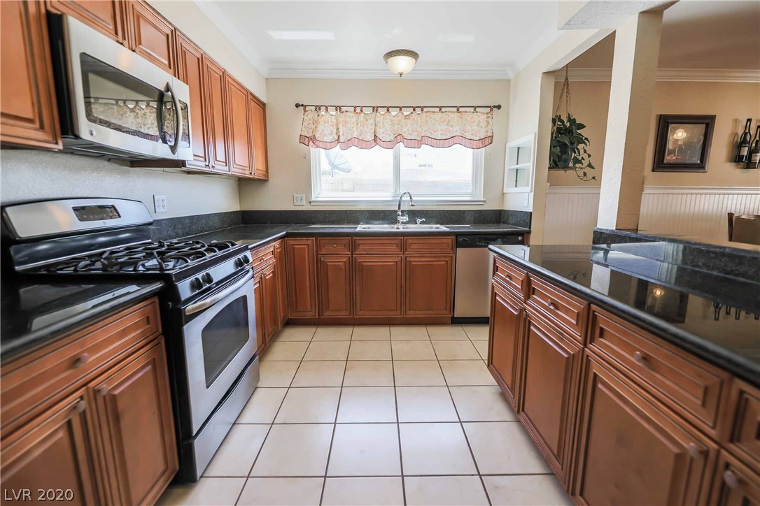 7225 Roe Court Las Vegas, NV 89145 - Photo 16 of 43 Gallery Image 16