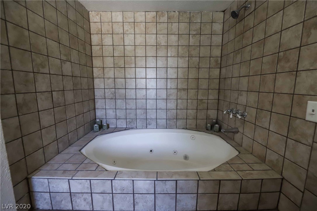 7225 Roe Court Las Vegas, NV 89145 - Photo 25 of 43 Gallery Image 25