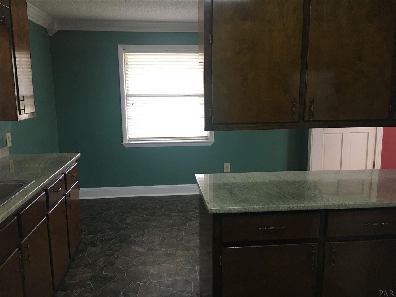 605 Perch Street Atmore, AL 36502 - Photo 7 of 28 Gallery Image 7