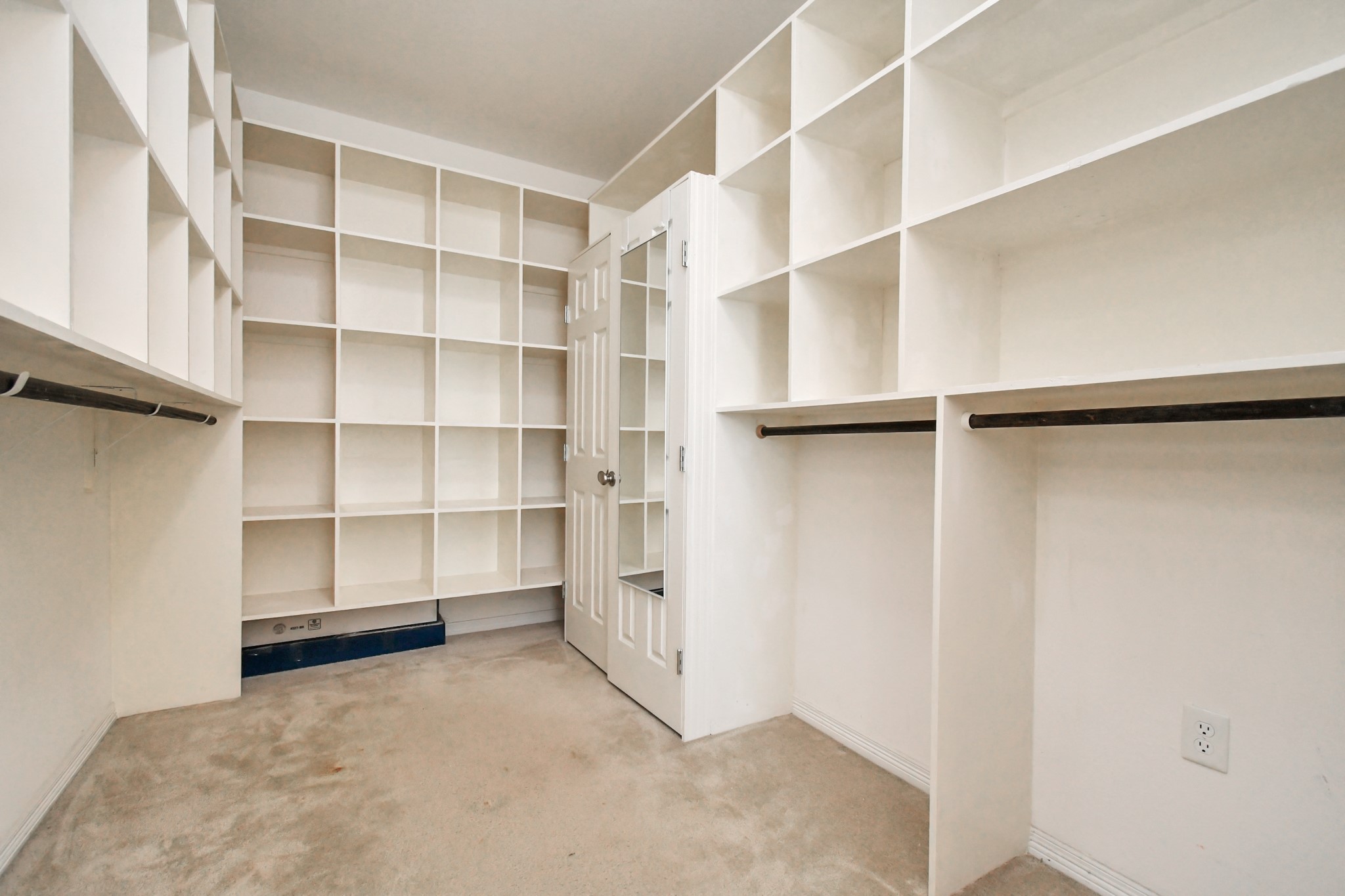 3803 May Ridge Lane Sugar Land, TX 77479 - Photo 17 of 47 a view of an empty walk in closet