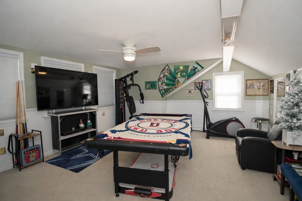 75 Gillette Circle Springfield, MA 01118 - Photo 11 of 22 Gallery Image 11