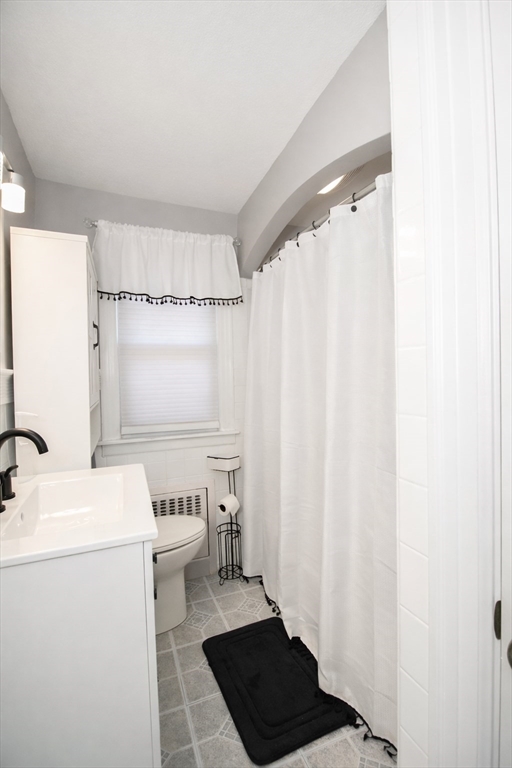 75 Gillette Circle Springfield, MA 01118 - Photo 10 of 22 Gallery Image 10