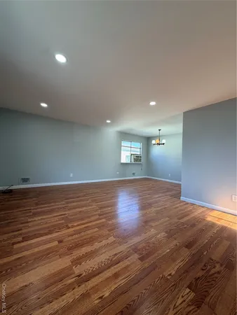 $2,600 | 153-16 110th Road, Unit 2 | Jamaica