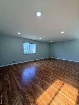 $2,600 | 153-16 110th Road, Unit 2 | Jamaica