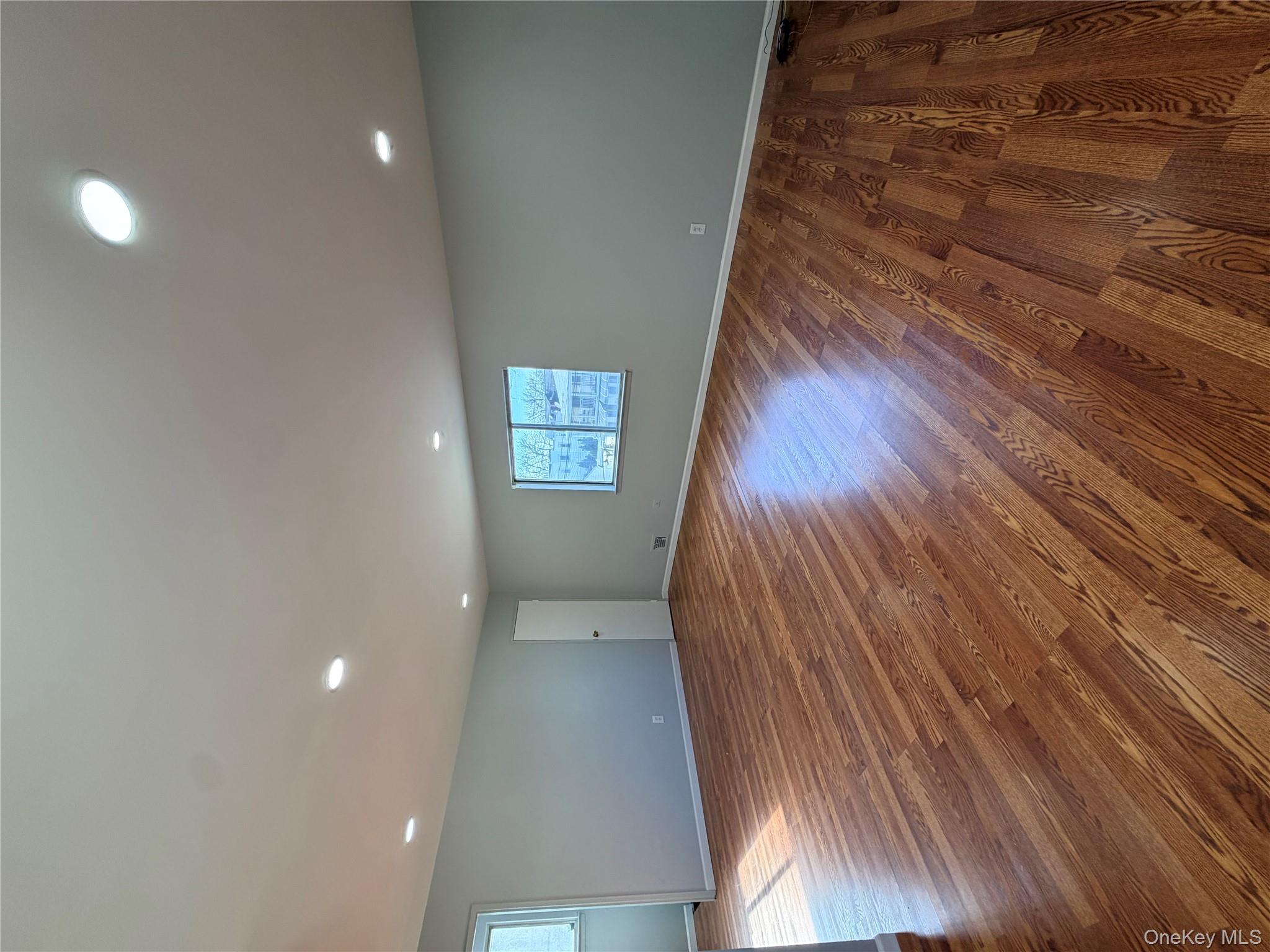 153-16 110th Road, Unit 2 Queens, NY 11433 - Photo 3 of 17