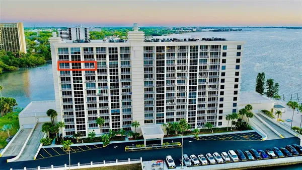 $3,200 | 100 Pierce Street, Unit 1102, Clearwater, FL 33756