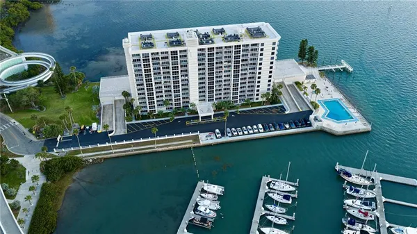 $3,200 | 100 Pierce Street, Unit 1102, Clearwater, FL 33756