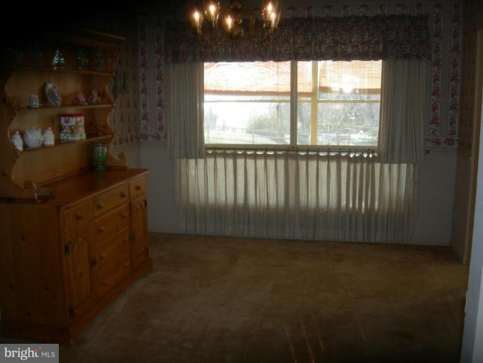 9305 Fort Foote Road Fort Washington, MD 20744 - Photo 11 of 29 Dining Room #2