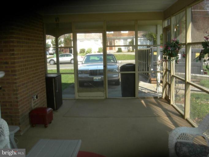 9305 Fort Foote Road Fort Washington, MD 20744 - Photo 9 of 29 Screened-in Porch