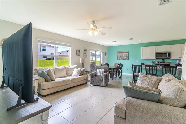 $425,000 | 1328 Daisy Field Drive, Winter Haven, FL 33884