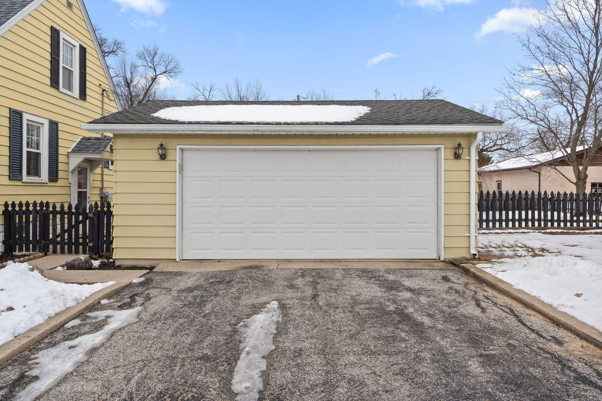 601 Azalea Street Southeast Demotte, IN 46310 - Photo 28 of 29 a view of a house with a outdoor space