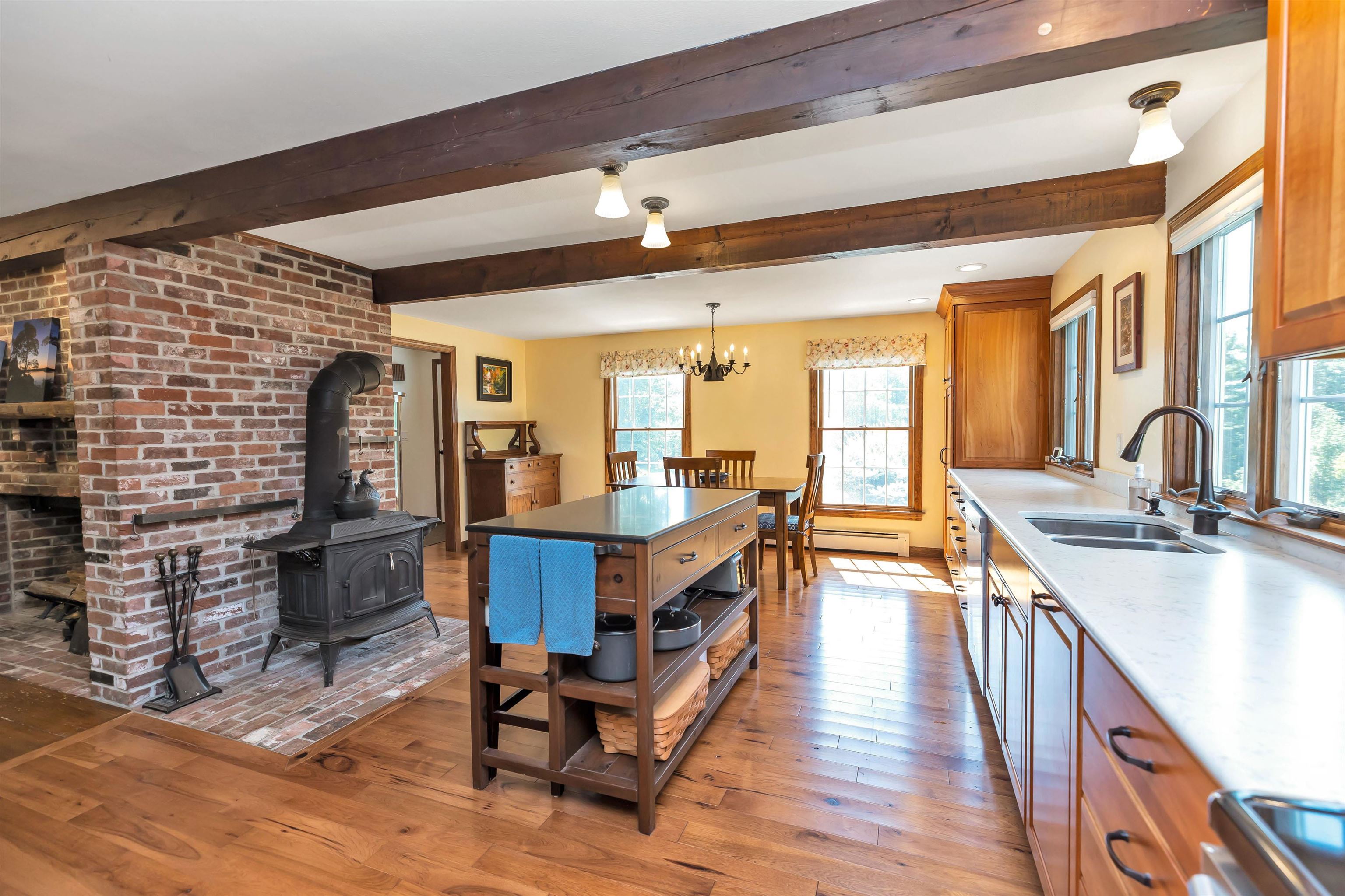 129 Worcester Road Hollis, NH 03049 - Photo 9 of 40