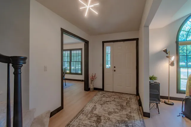 $525,000 | 71 Ford Drive, East Dubuque, IL 61025