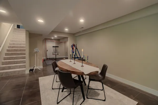 $525,000 | 71 Ford Drive, East Dubuque, IL 61025