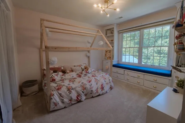 $525,000 | 71 Ford Drive, East Dubuque, IL 61025