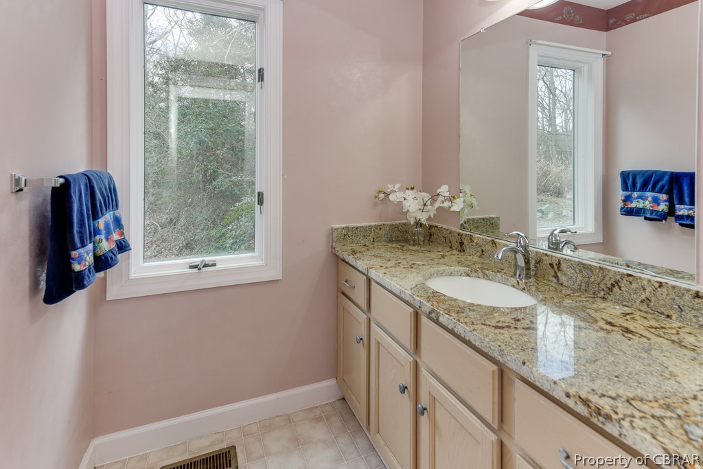 86 Moores Pointe Road Deltaville, VA 23043 - Photo 16 of 20 Gallery Image 16