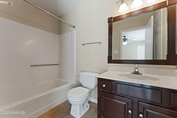 $1,195 | 1983 South Brightside View Drive, Unit C, Baton Rouge, LA 70820