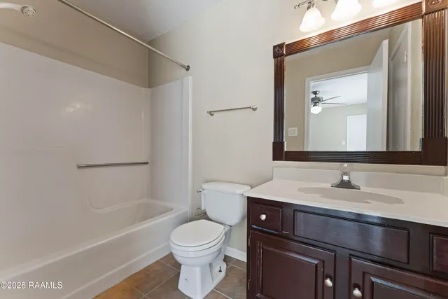 $1,215 | 1983 South Brightside View Drive, Unit C, Baton Rouge, LA 70820