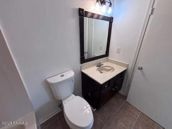 $1,195 | 1983 South Brightside View Drive, Unit C, Baton Rouge, LA 70820