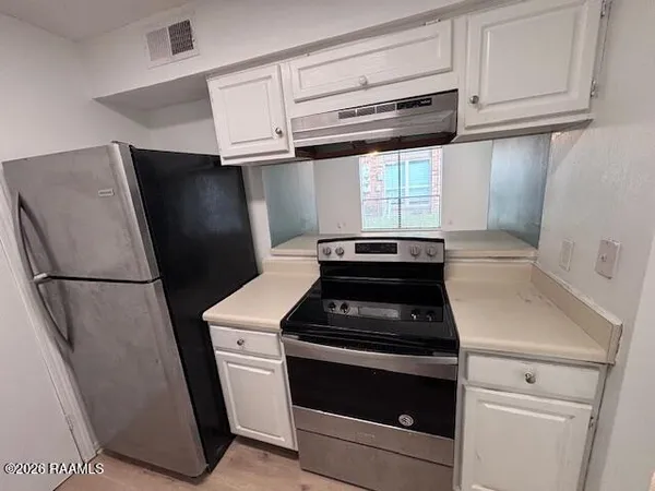 $1,195 | 1983 South Brightside View Drive, Unit C, Baton Rouge, LA 70820