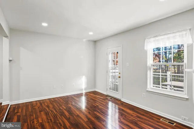 $2,750 | 7000 Ducketts Lane, Unit 445, Elkridge, MD 21075