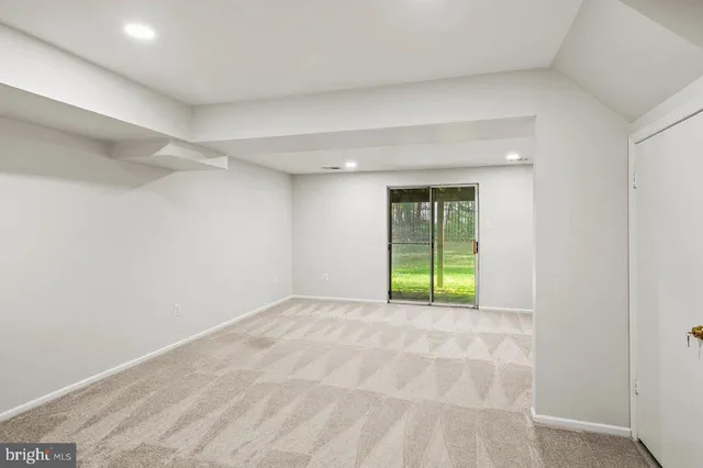 $2,750 | 7000 Ducketts Lane, Unit 445, Elkridge, MD 21075