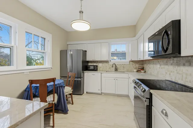 $775,000 | 312 East Lincoln Avenue, Wheaton, IL 60187