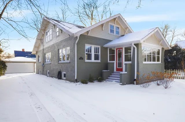 $775,000 | 312 East Lincoln Avenue, Wheaton, IL 60187