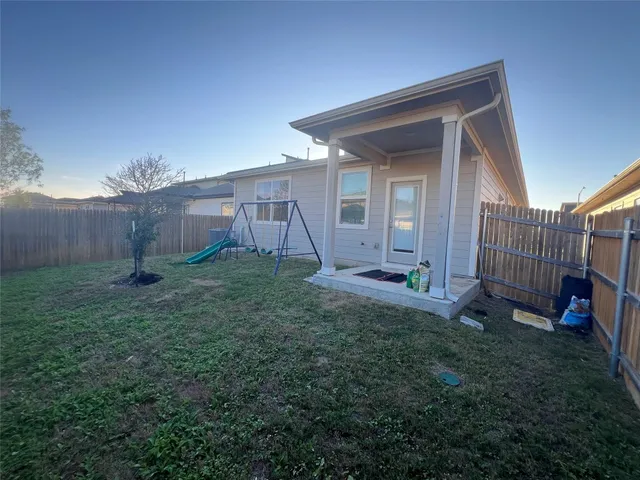a view of outdoor space yard and barbecue grill