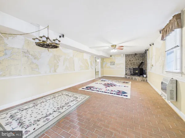 a view of a house with a big yard