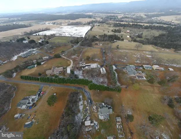 $660,000 | 56 Smoot Road, Woodstock, VA 22664