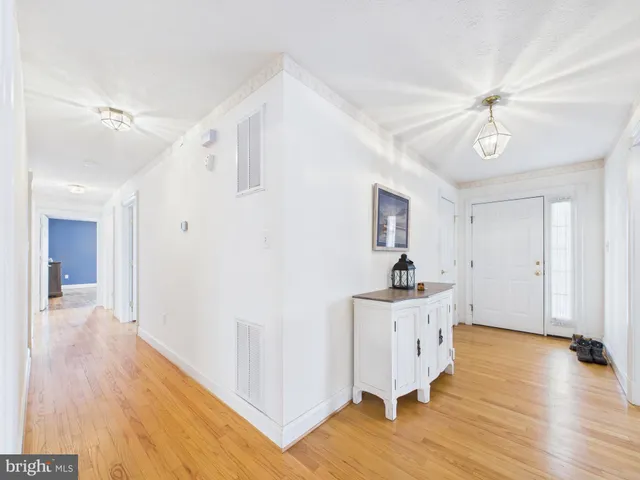 $660,000 | 56 Smoot Road, Woodstock, VA 22664