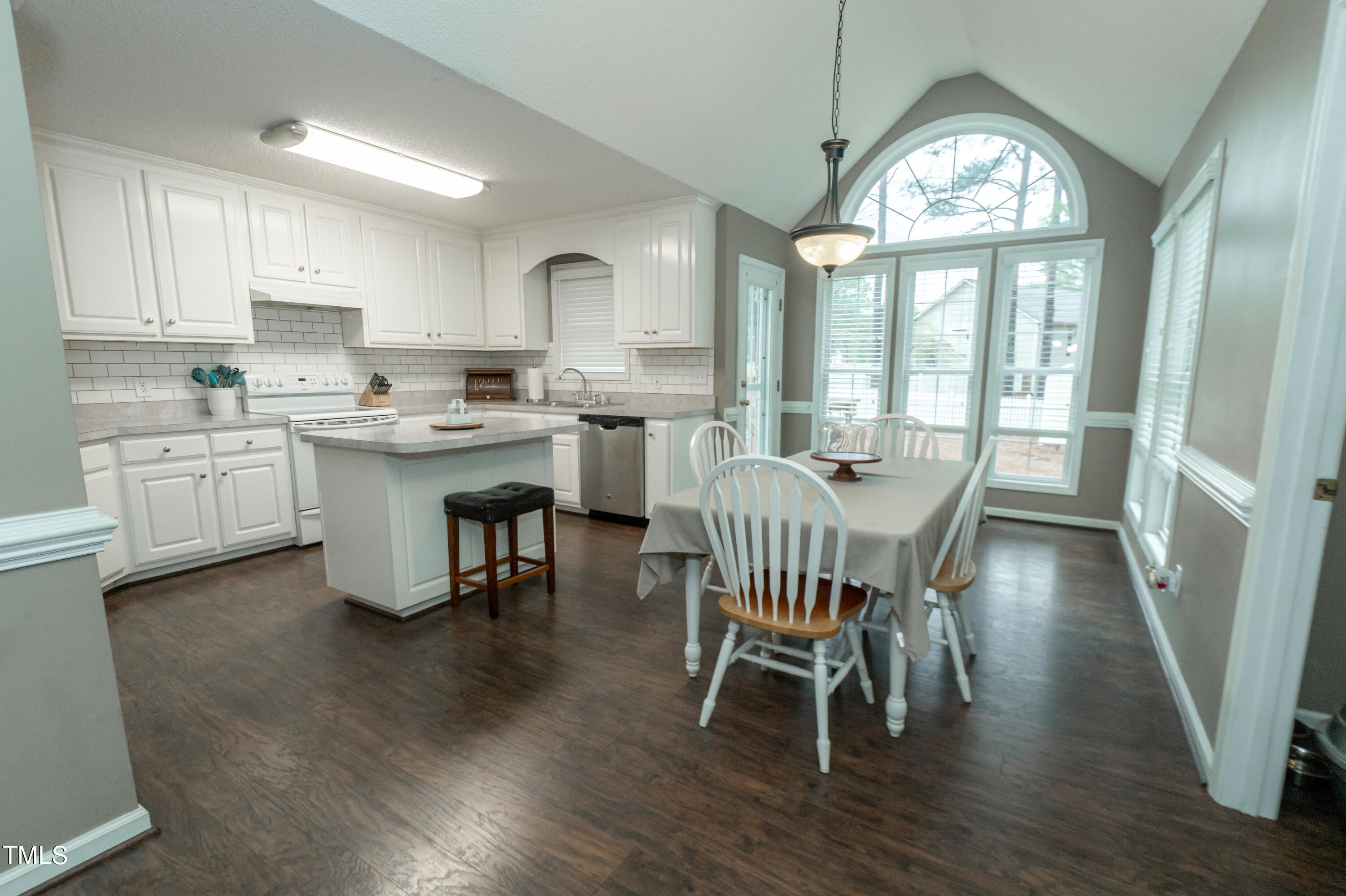 101 Rhea Court Benson, NC 27504 - Photo 8 of 33 brandiebairdphoto--21 (3)
