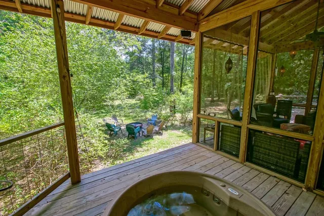 $950,000 | 78656 Turnpike Road, Folsom, LA 70437