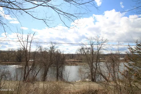 $175,000 | 2014 River Road, Troy, NY 12182