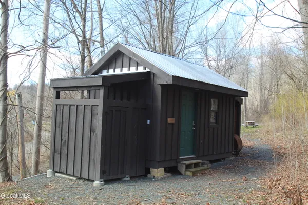 $175,000 | 2014 River Road, Troy, NY 12182