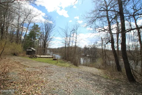 $175,000 | 2014 River Road, Troy, NY 12182