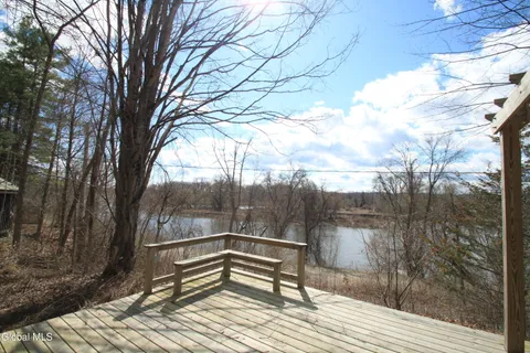 $175,000 | 2014 River Road, Troy, NY 12182