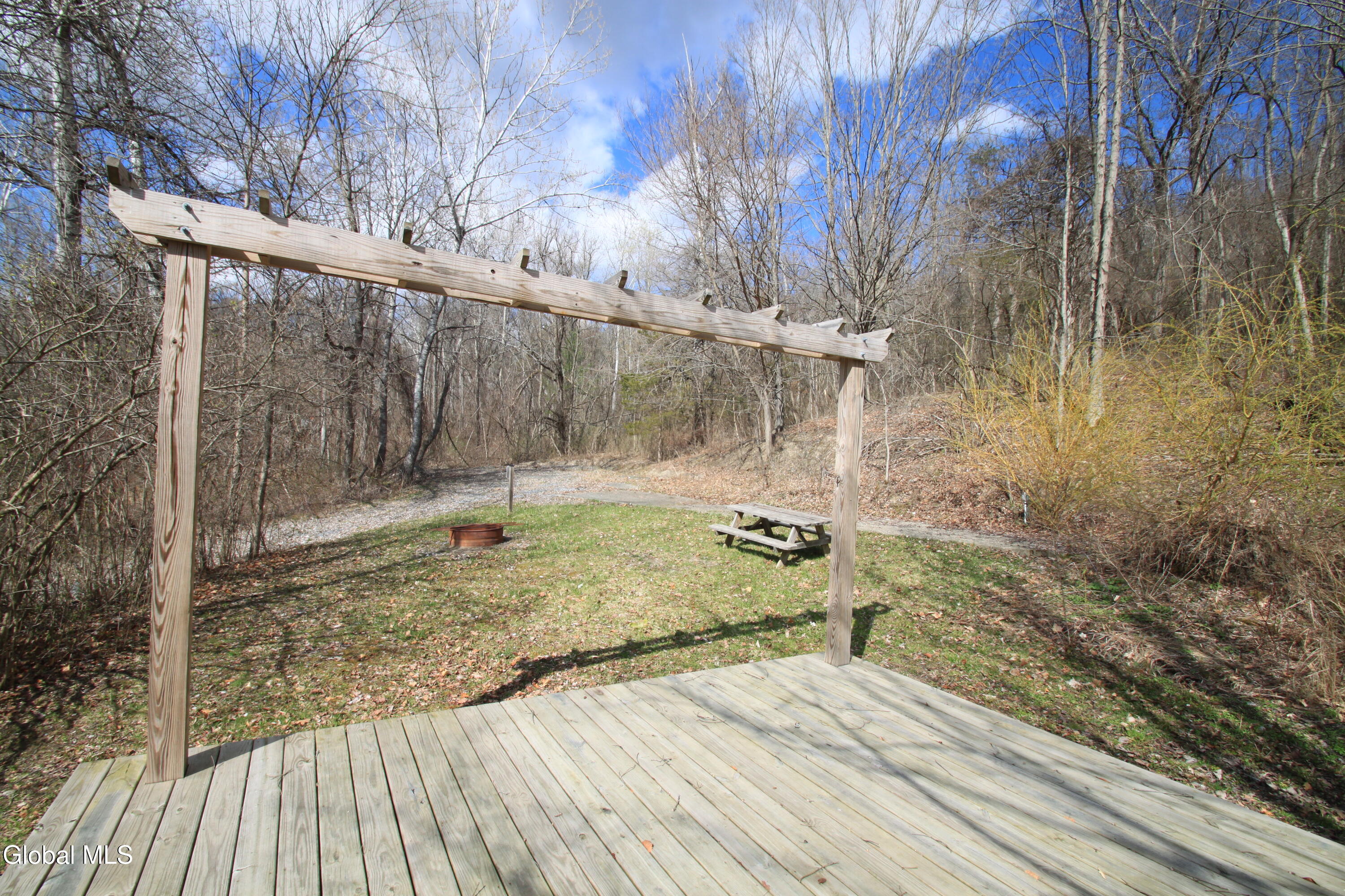 2014 River Road Troy, NY 12182 - Photo 8 of 27 Deck