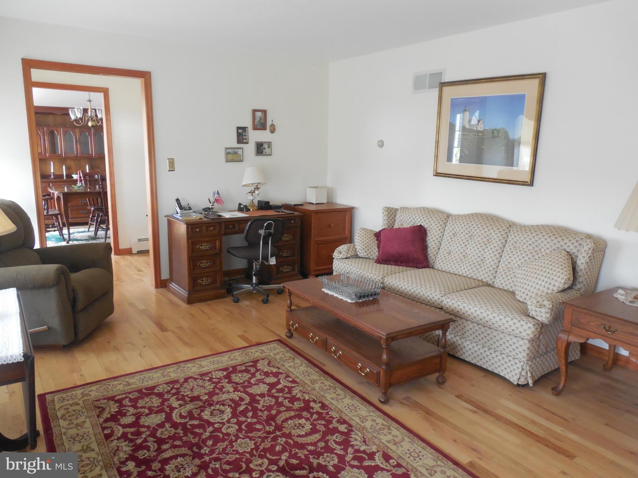 619 Brown Road Fawn Grove, PA 17321 - Photo 4 of 23 Living Room