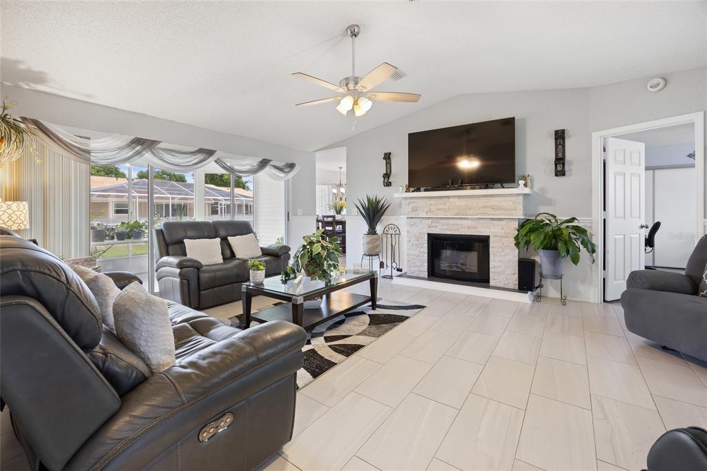 8849 Southwest 116th Place Road Ocala, FL 34481 - Photo 8 of 42 Gallery Image 8