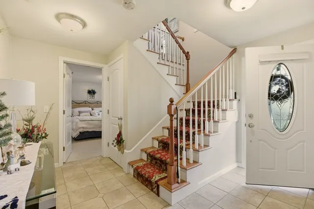 $2,900 | 5 Leland Point Drive, Portsmouth, RI 02871