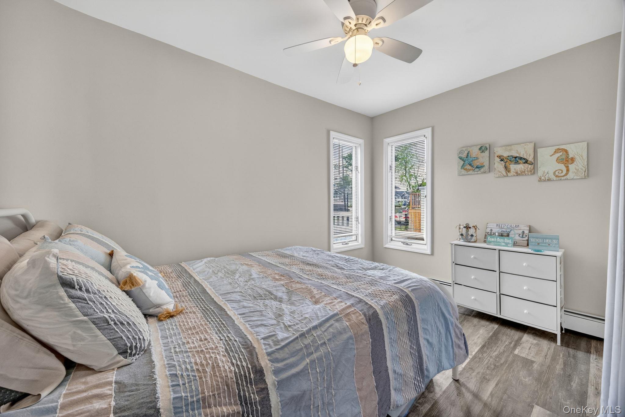 228 West Clearwater Road Lindenhurst, NY 11757 - Photo 8 of 34