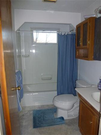 7 Roundy Road Lynnfield, MA 01940 - Photo 6 of 12 Gallery Image 6