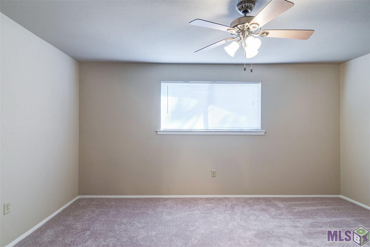 364 Wilton Drive Baton Rouge, LA 70815 - Photo 15 of 16 BEDROOM
